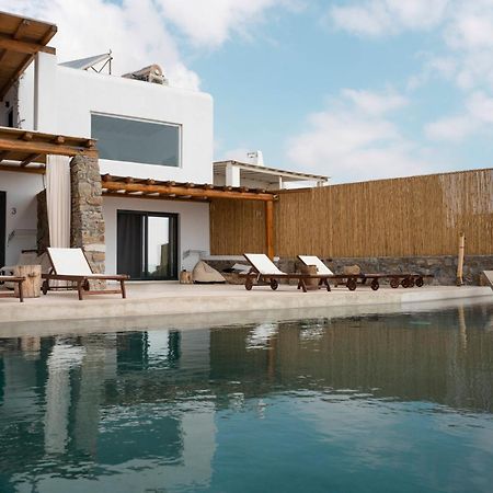 M-Vibes Mykonos Suites 卡拉法蒂斯 外观 照片