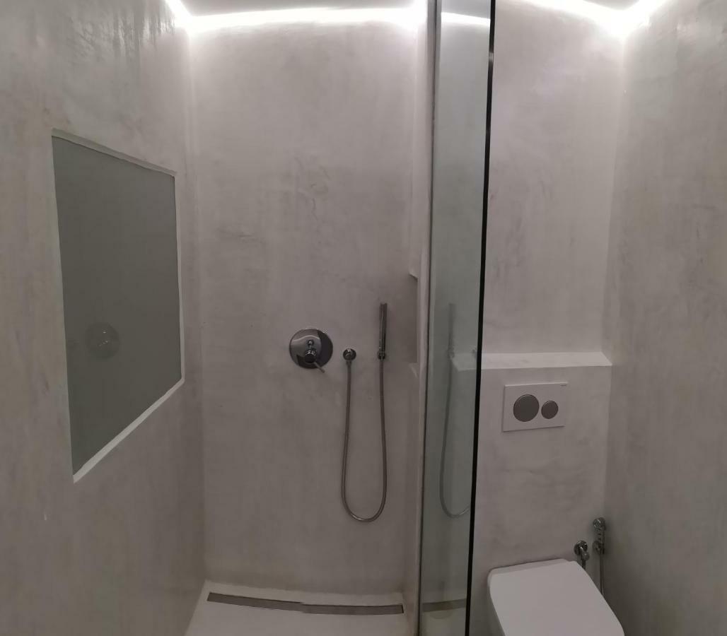 M-Vibes Mykonos Suites 卡拉法蒂斯 外观 照片